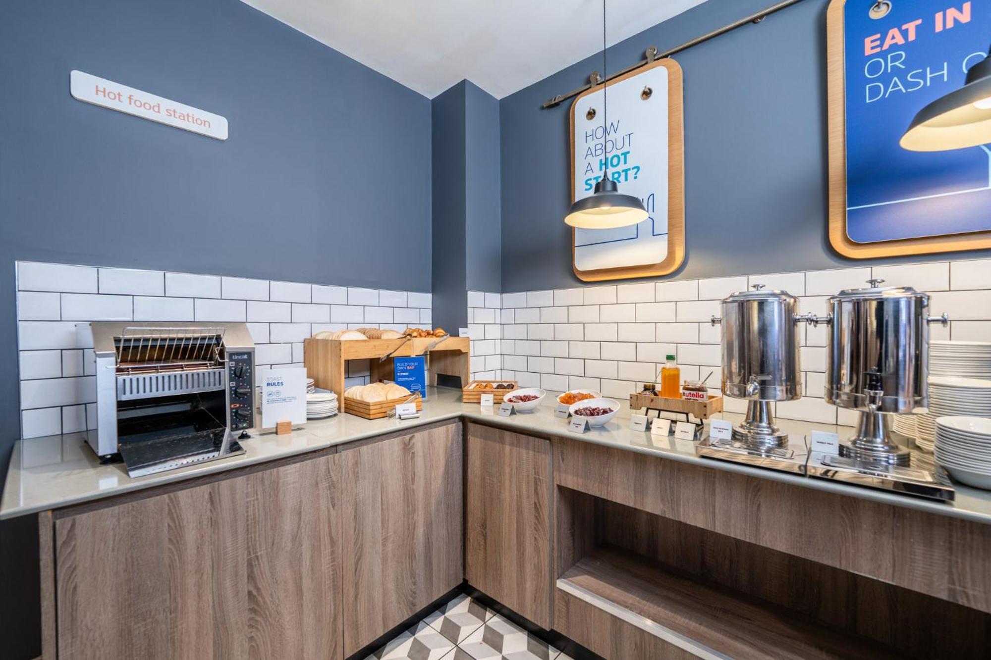 Holiday Inn Express Aberdeen Airport By Ihg Dyce Luaran gambar