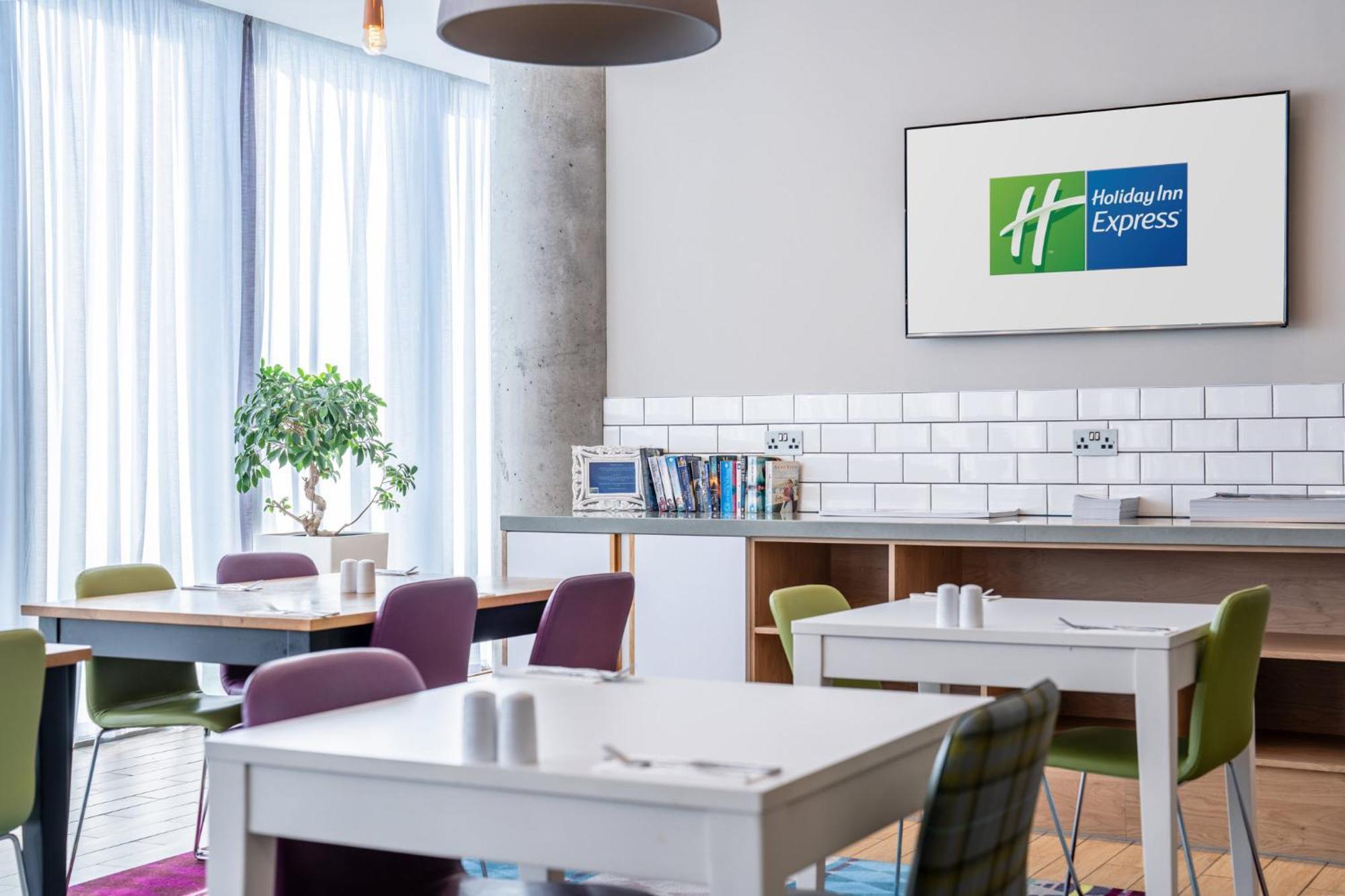 Holiday Inn Express Aberdeen Airport By Ihg Dyce Luaran gambar